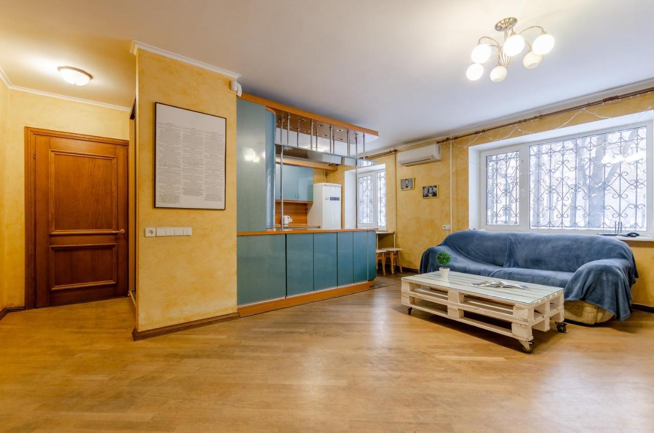 Sun City Hostel 3 Киев Екстериор снимка