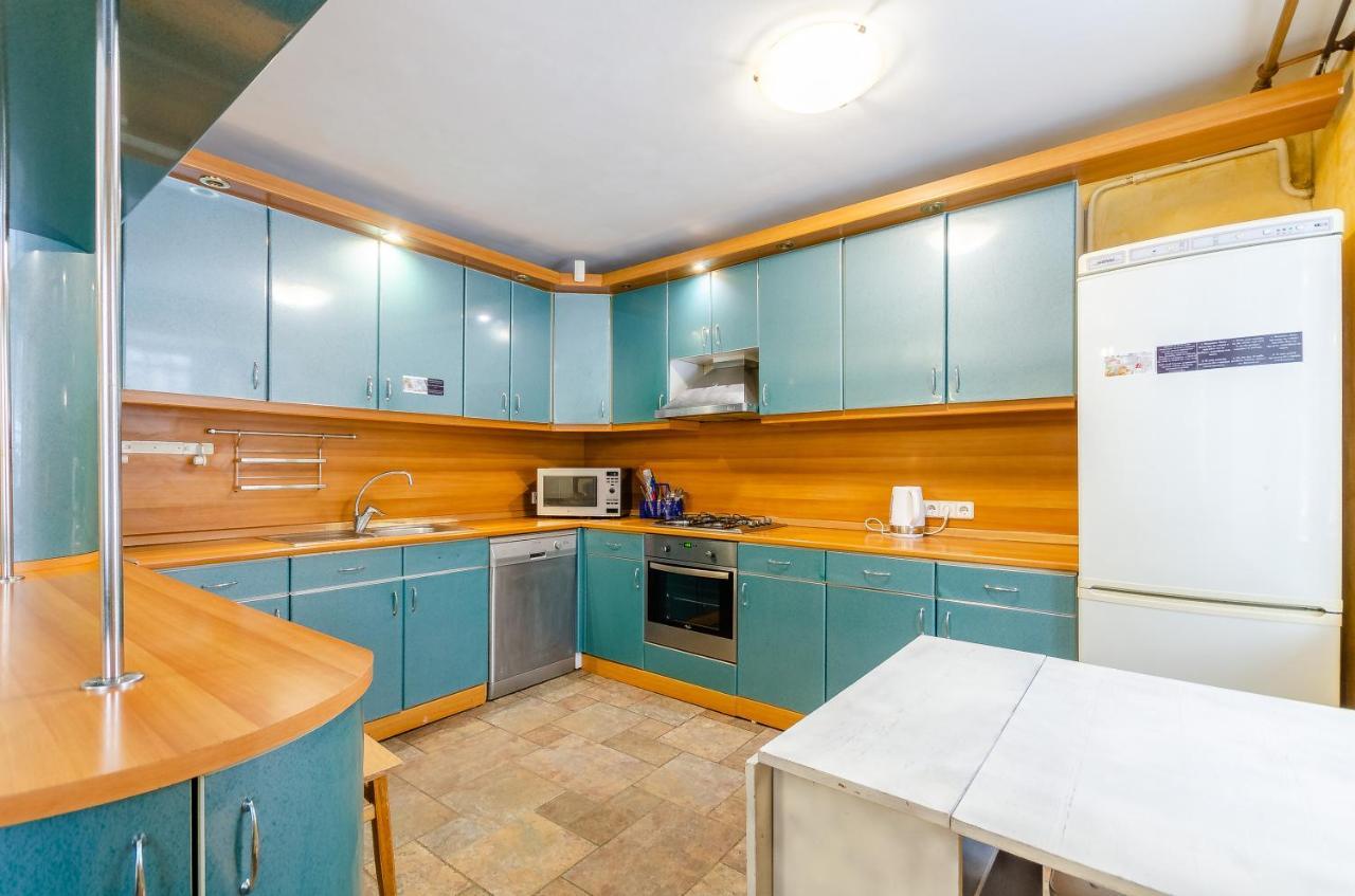 Sun City Hostel 3 Киев Екстериор снимка